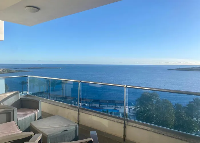 Apartment Sunrise Bay - Frontline Sea Views *