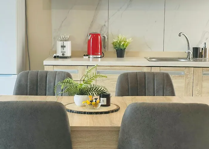 Sunrise Bay - Frontline Sea Views Apartment