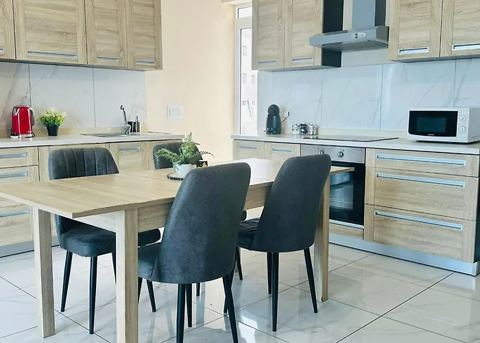 Apartment Sunrise Bay - Frontline Sea Views