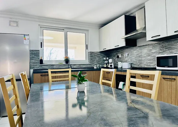 Sunrise Bay - Frontline Sea Views