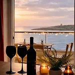 아파트 Sunrise Bay - Frontline Sea Views