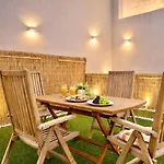 Sunrise Bay - Frontline Sea Views 아파트 *