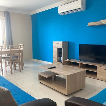 Sunrise Bay - Frontline Sea Views Apartament *