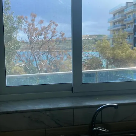 Sunrise Bay - Frontline Sea Views *