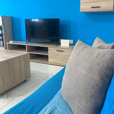 Sunrise Bay - Frontline Sea Views Apartment *