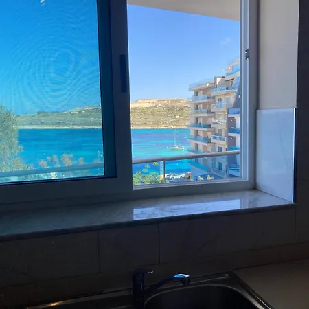 Sunrise Bay - Frontline Sea Views Lägenhet St. Paul's Bay