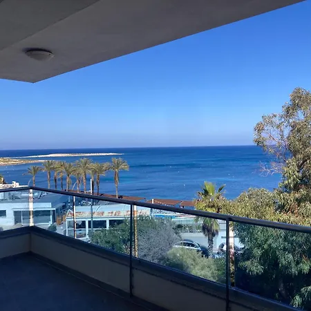Διαμέρισμα Sunrise Bay - Frontline Sea Views Σεντ Πόλς Μπέι