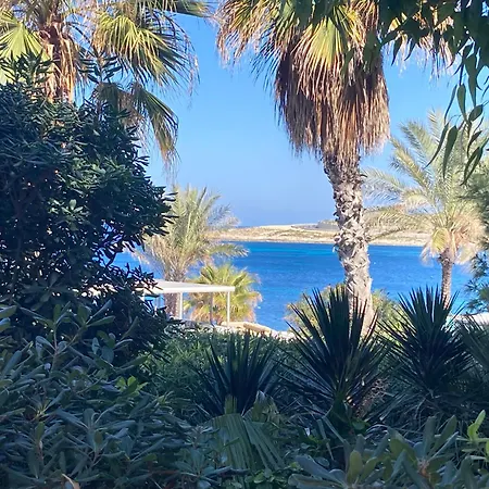 Sunrise Bay - Frontline Sea Views *