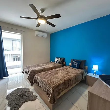 Sunrise Bay - Frontline Sea Views Apartman *