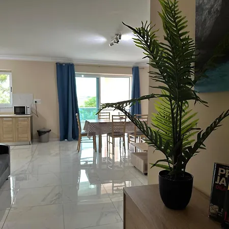 Sunrise Bay - Frontline Sea Views Appartement *