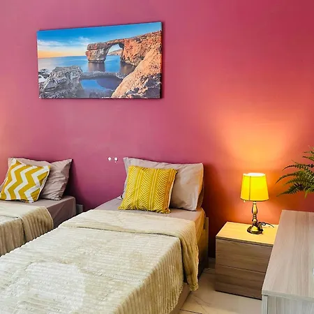 Sunrise Bay - Frontline Sea Views Lejlighed