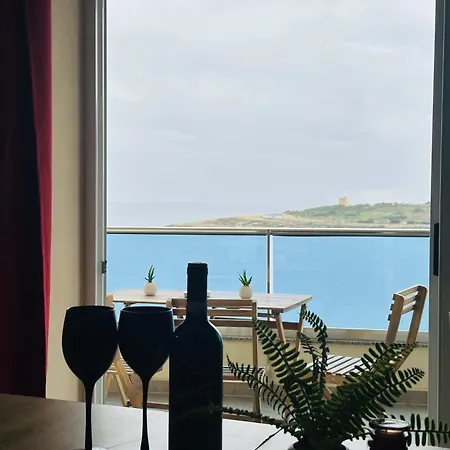 Sunrise Bay - Frontline Sea Views *