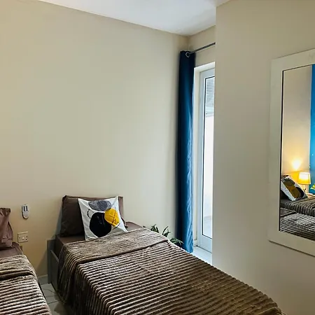 Sunrise Bay - Frontline Sea Views Lejlighed *