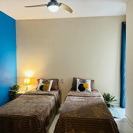 Sunrise Bay - Frontline Sea Views Lejlighed *