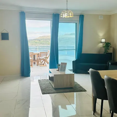 Lejlighed Sunrise Bay - Frontline Sea Views *
