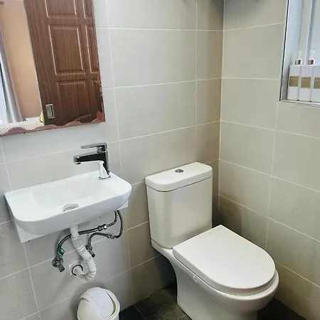 Lejlighed Sunrise Bay - Frontline Sea Views *