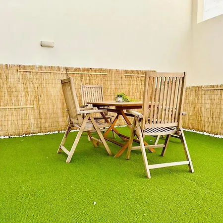 Sunrise Bay - Frontline Sea Views Lejlighed