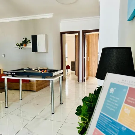 Sunrise Bay - Frontline Sea Views Lejlighed