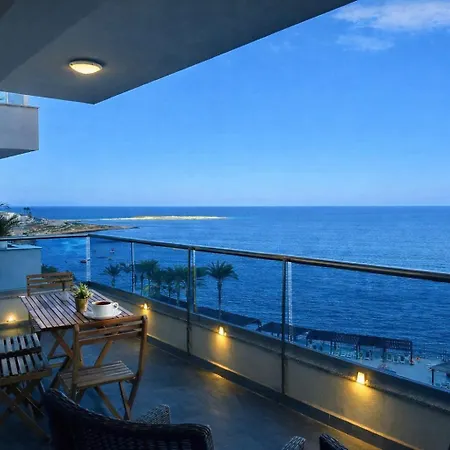 Blue Horizon Qawra - Sunrise & Jacuzzi Appartement *