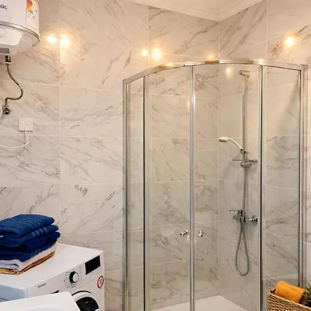 Blue Horizon Qawra - Sunrise & Jacuzzi Apartament *