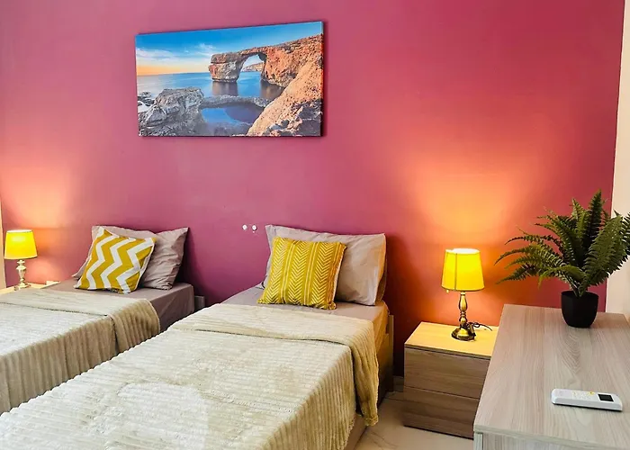 Sunrise Bay - Frontline Sea Views Apartamento