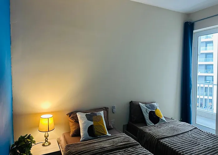 Sunrise Bay - Frontline Sea Views Apartamento