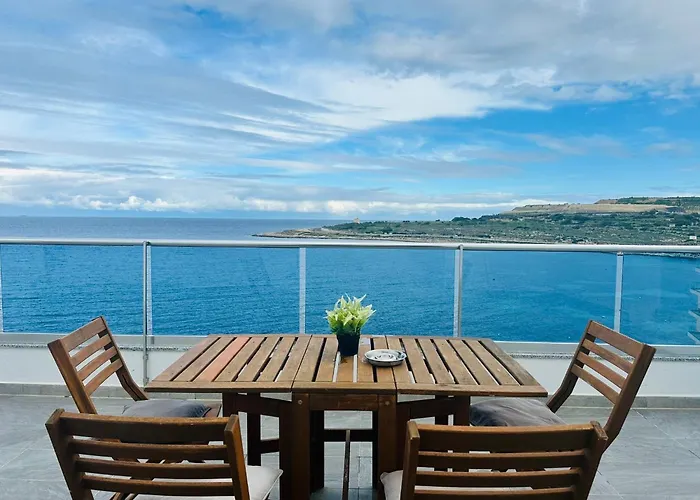 Sunrise Bay - Frontline Sea Views Apartman San Pawl il-Baħar
