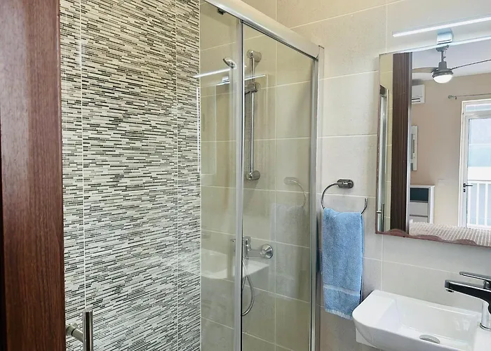 Sunrise Bay - Frontline Sea Views Apartamento *