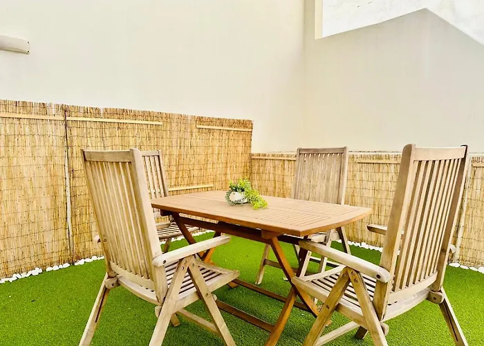 Apartman Sunrise Bay - Frontline Sea Views *