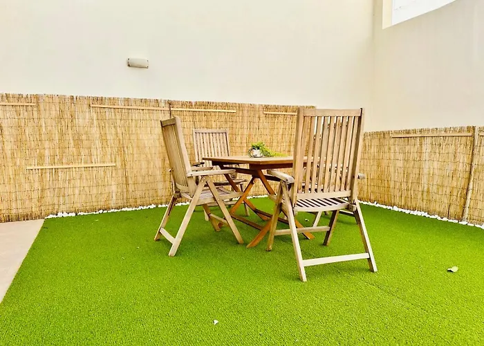 Sunrise Bay - Frontline Sea Views Apartamento