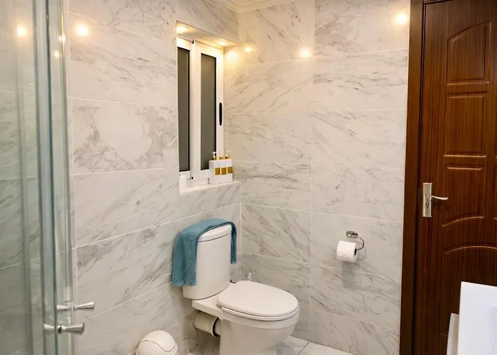 Sunrise Bay - Frontline Sea Views Apartamento