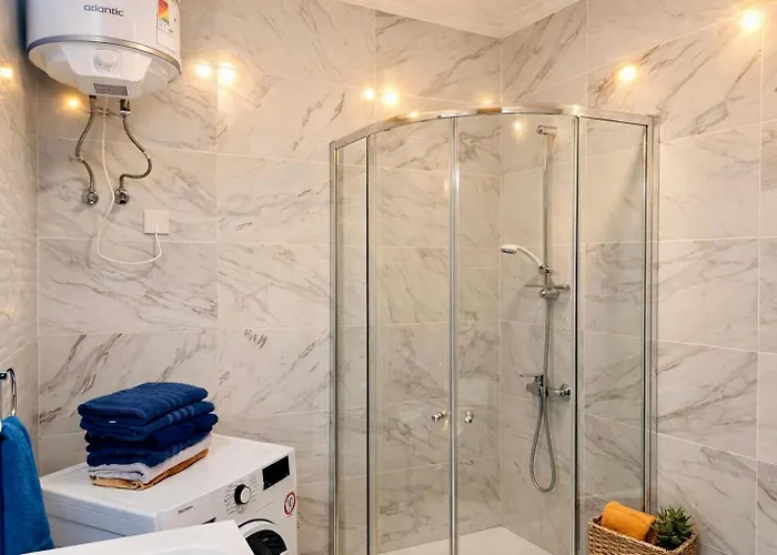 Sunrise Bay - Frontline Sea Views Apartamento *