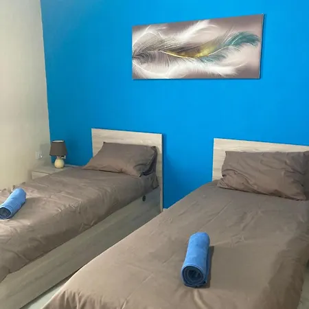 Апартаменты Sunrise Bay - Frontline Sea Views *
