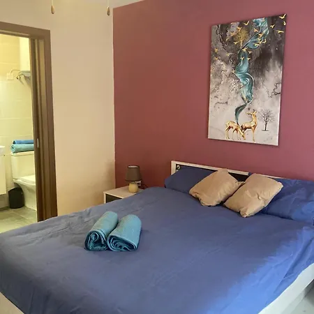 Апартаменты Sunrise Bay - Frontline Sea Views