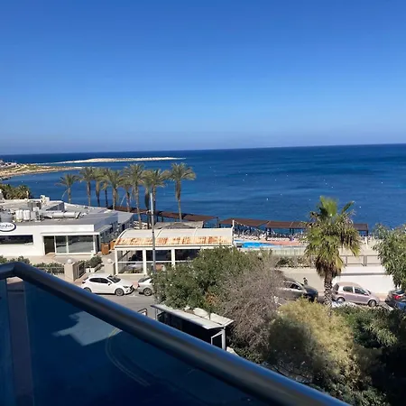 Sunrise Bay - Frontline Sea Views Апартаменты Сент-Полс-Бей