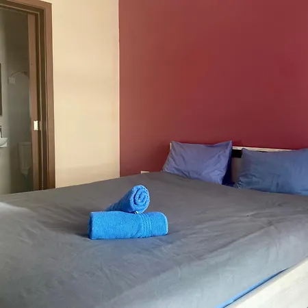 Апартаменты Sunrise Bay - Frontline Sea Views *