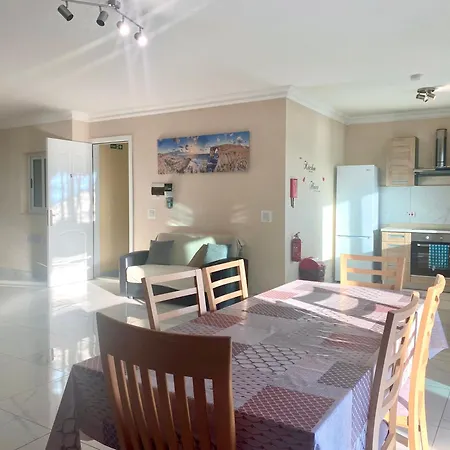 Sunrise Bay - Frontline Sea Views Апартаменты