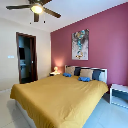 Апартаменты Sunrise Bay - Frontline Sea Views *