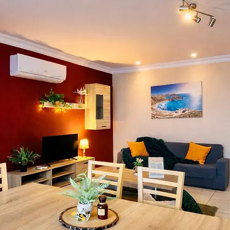 Blue Horizon Qawra - Sunrise & Jacuzzi Apartman