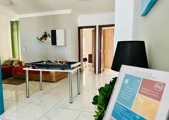 Sunrise Bay - Frontline Sea Views Appartement