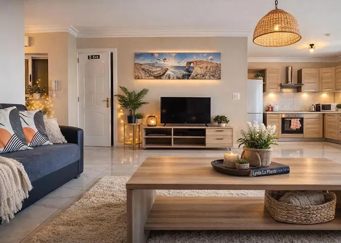 Sunrise Bay - Frontline Sea Views Appartement *